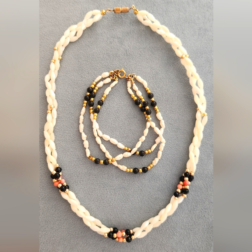 Mother-of-Pearl Necklace & Bracelet Set